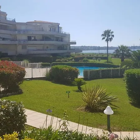 Juan Les Pins Piscine Et A 200m Antibes