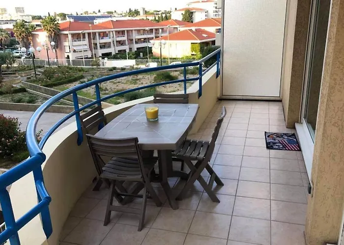 Apartment Juan Les Pins Piscine Et A 200m Antibes