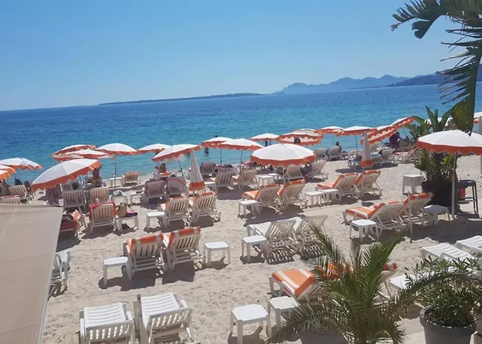 Juan Les Pins Piscine Et A 200m Apartment