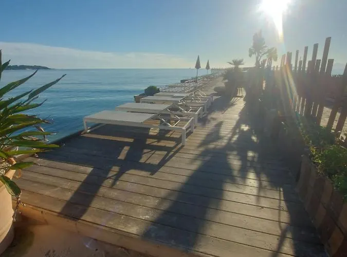 Juan Les Pins Piscine Et A 200m Apartman *